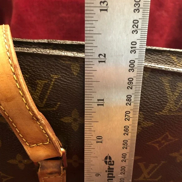 TOTE - Louis Vuitton Babylone-PRICE DROP - Picture 8 of 16